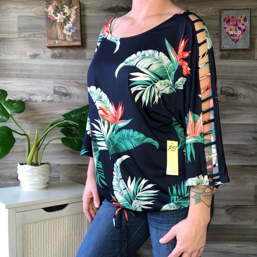 Women’s Per Seption Top NWT